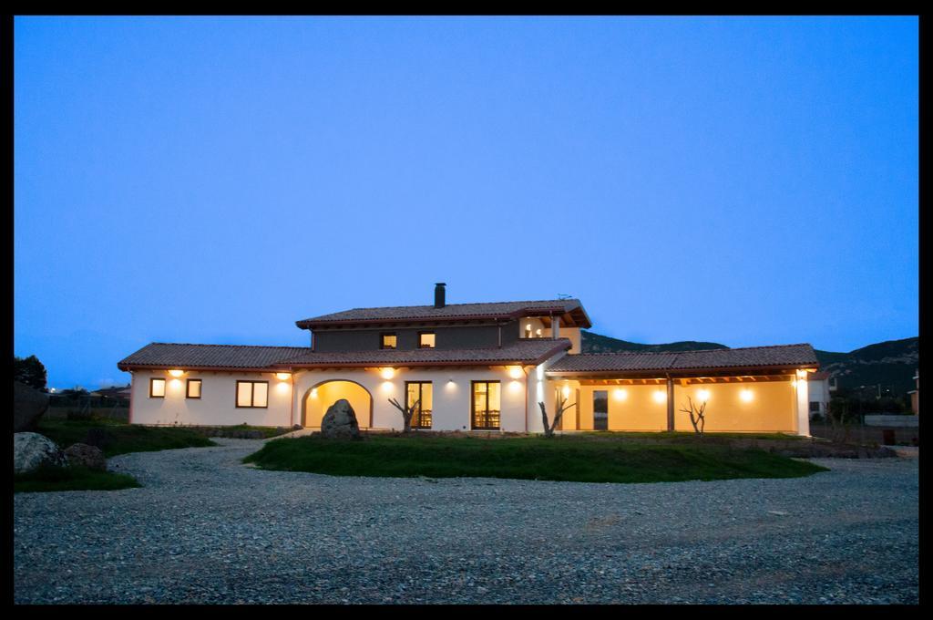 Agriturismo Sa Scalitta Carbonia Exterior foto